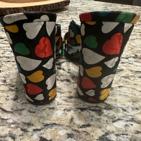 Saint Laurent- Bianca Heart-Print Silk Sandals - Picture 5 of 6